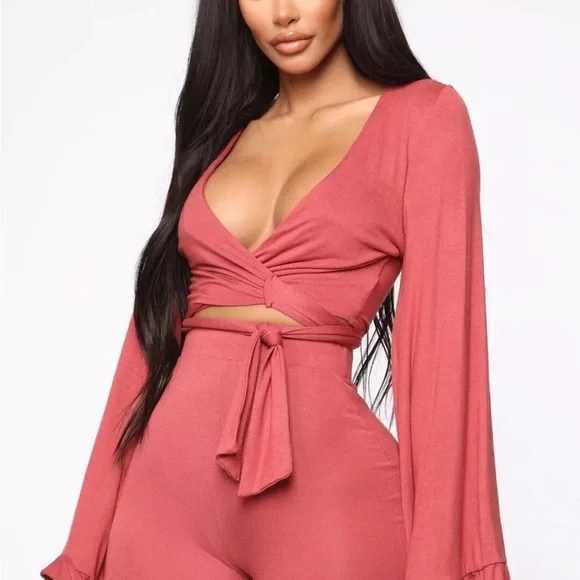 Fashion Nova EVEN IF YOU FLAIR 2 piece set. New without tags - Picture 3 of 3